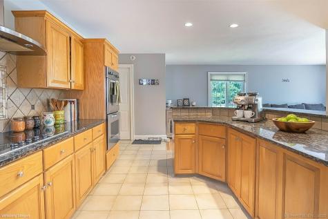 110 Old Wood Road Berlin CT 06037