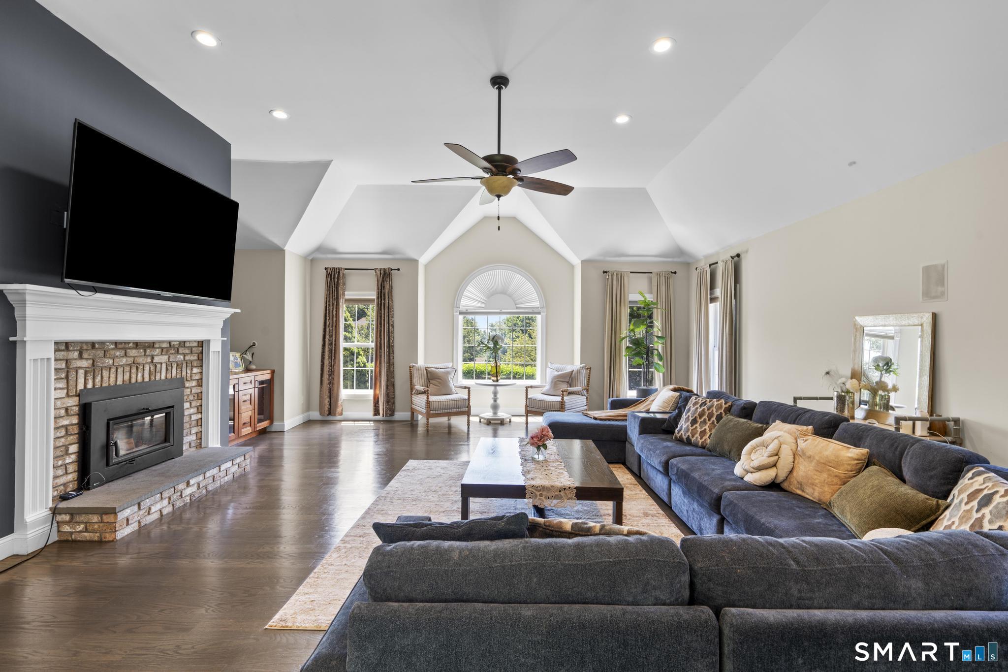 11 Balsam Circle Shelton CT 06484
