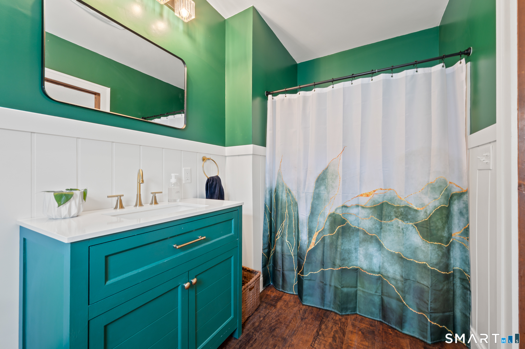 18 Oak Street Plymouth CT 06786