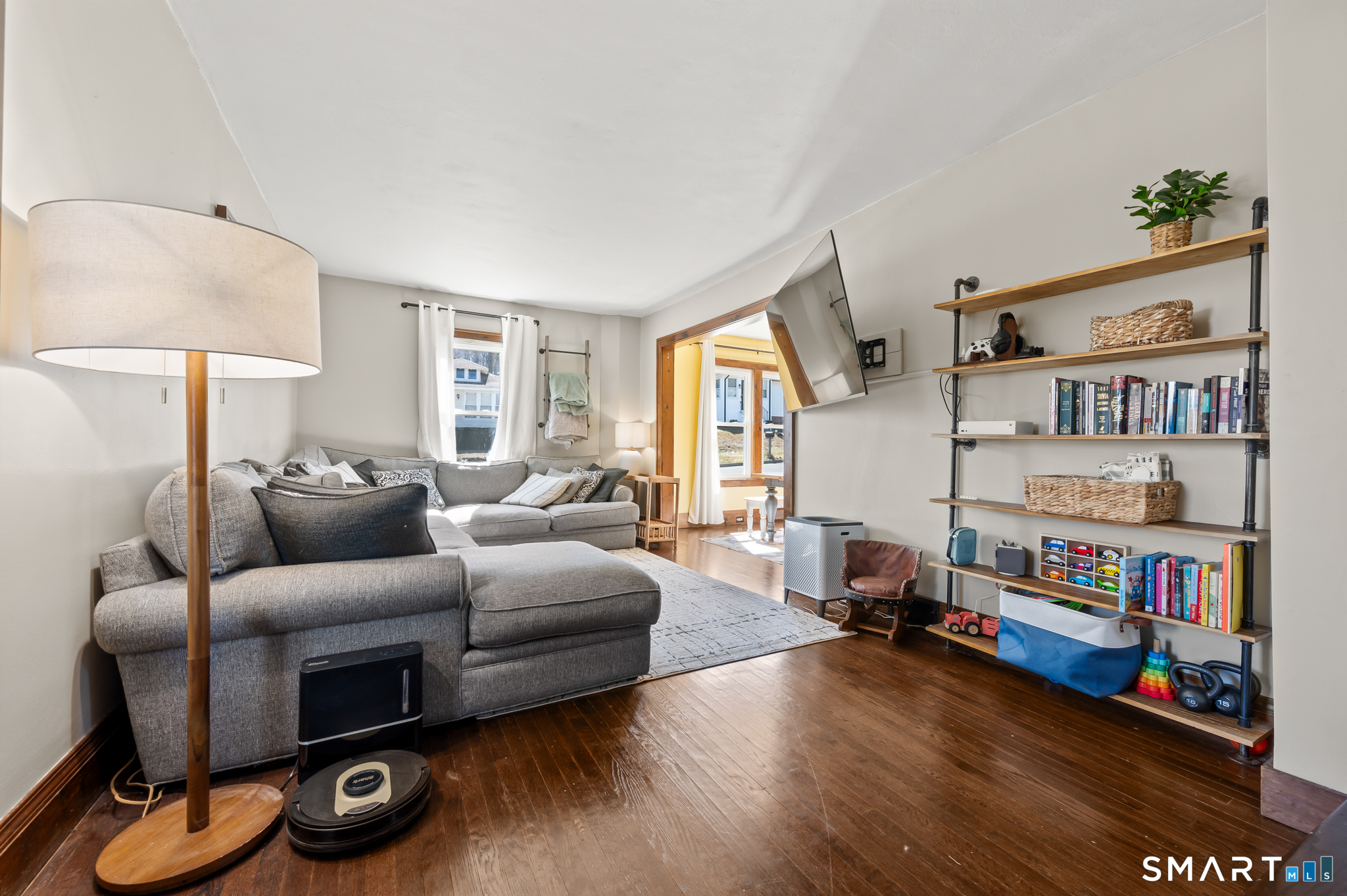 18 Oak Street Plymouth CT 06786