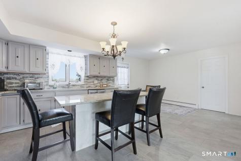 31 Center Avenue East Haven CT 06512