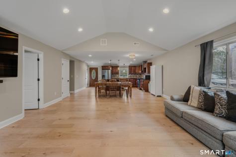 520 Boston Post Road Waterford CT 06385