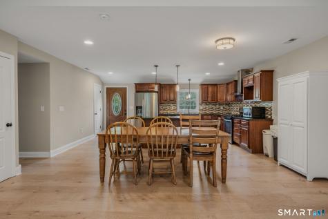 520 Boston Post Road Waterford CT 06385