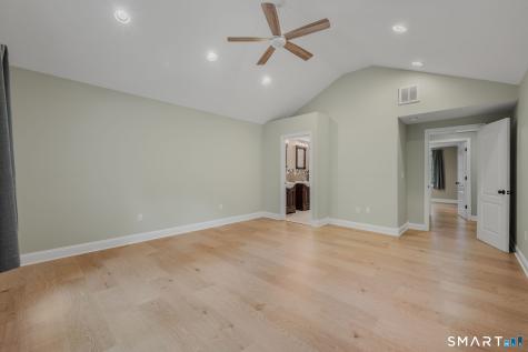 520 Boston Post Road Waterford CT 06385