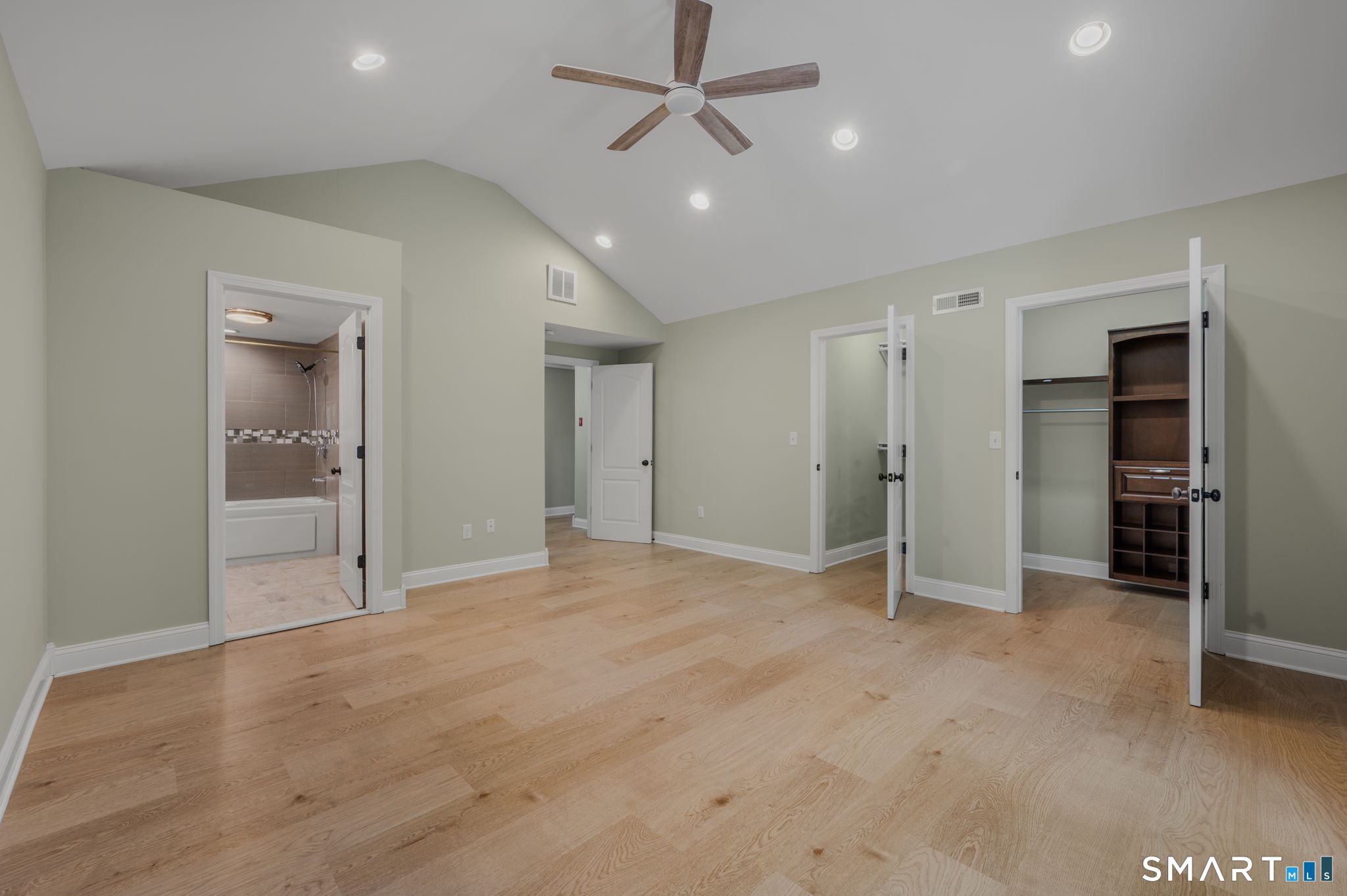 520 Boston Post Road Waterford CT 06385