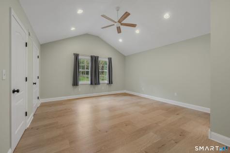520 Boston Post Road Waterford CT 06385