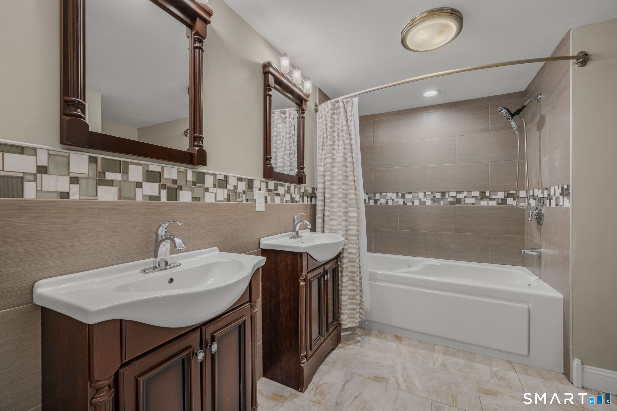 520 Boston Post Road Waterford CT 06385