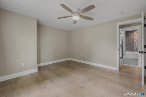 520 Boston Post Road Waterford CT 06385