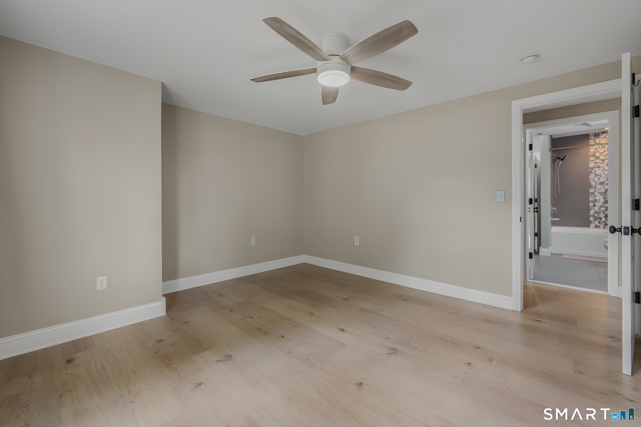 520 Boston Post Road Waterford CT 06385