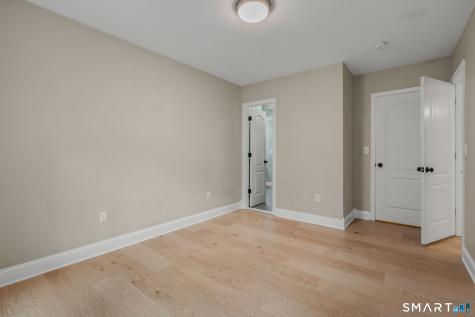 520 Boston Post Road Waterford CT 06385