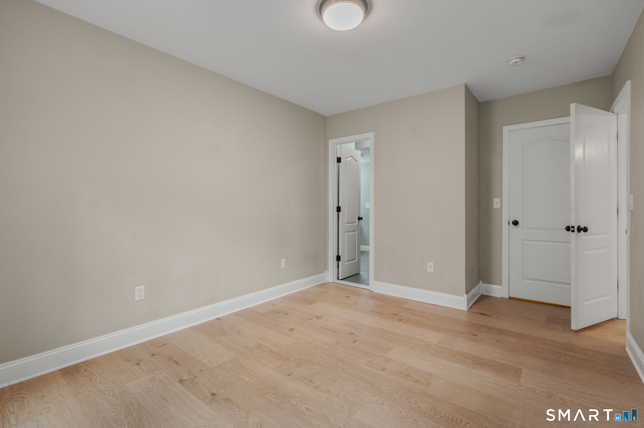 520 Boston Post Road Waterford CT 06385