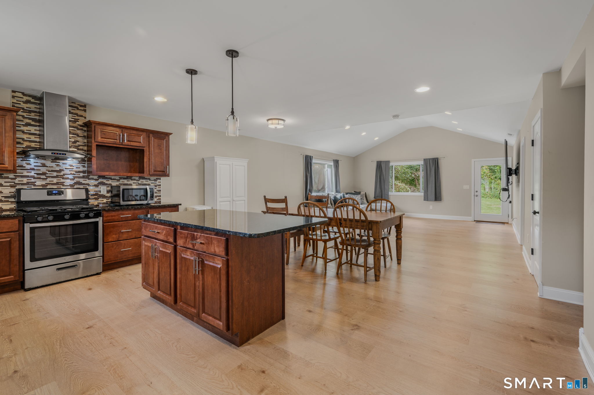520 Boston Post Road Waterford CT 06385