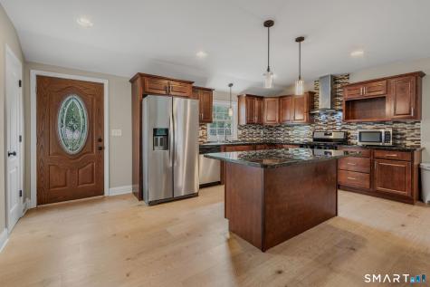 520 Boston Post Road Waterford CT 06385