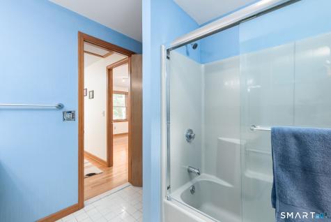 12 Stiles Court South Windsor CT 06074
