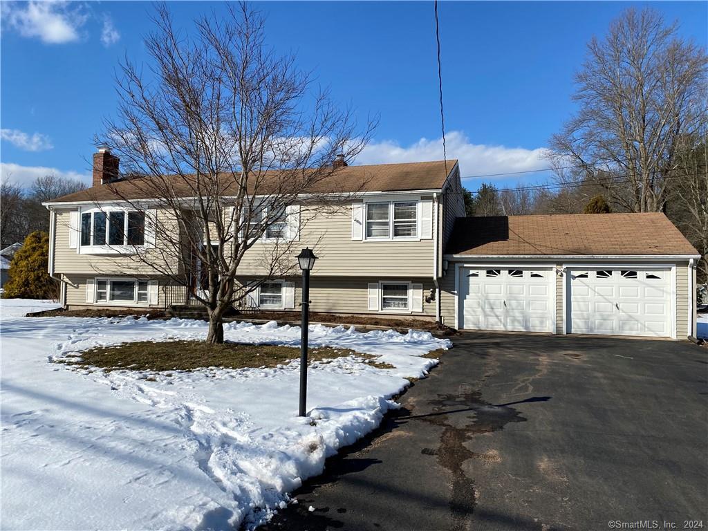 1 Surrey Drive North Haven CT 06473