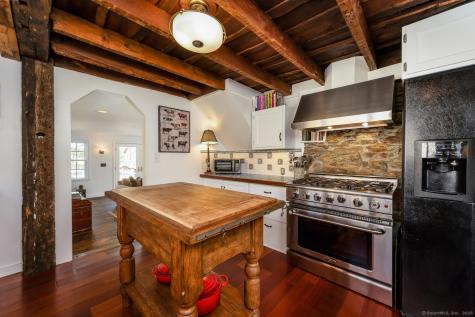 175 Mountain Road Wilton CT 06897