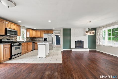 6 Pine Street Naugatuck CT 06770