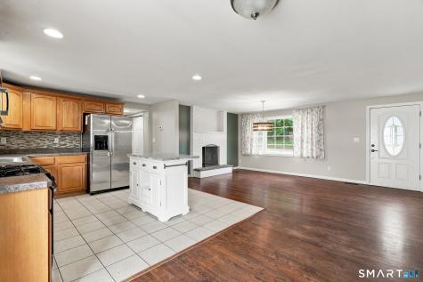 6 Pine Street Naugatuck CT 06770