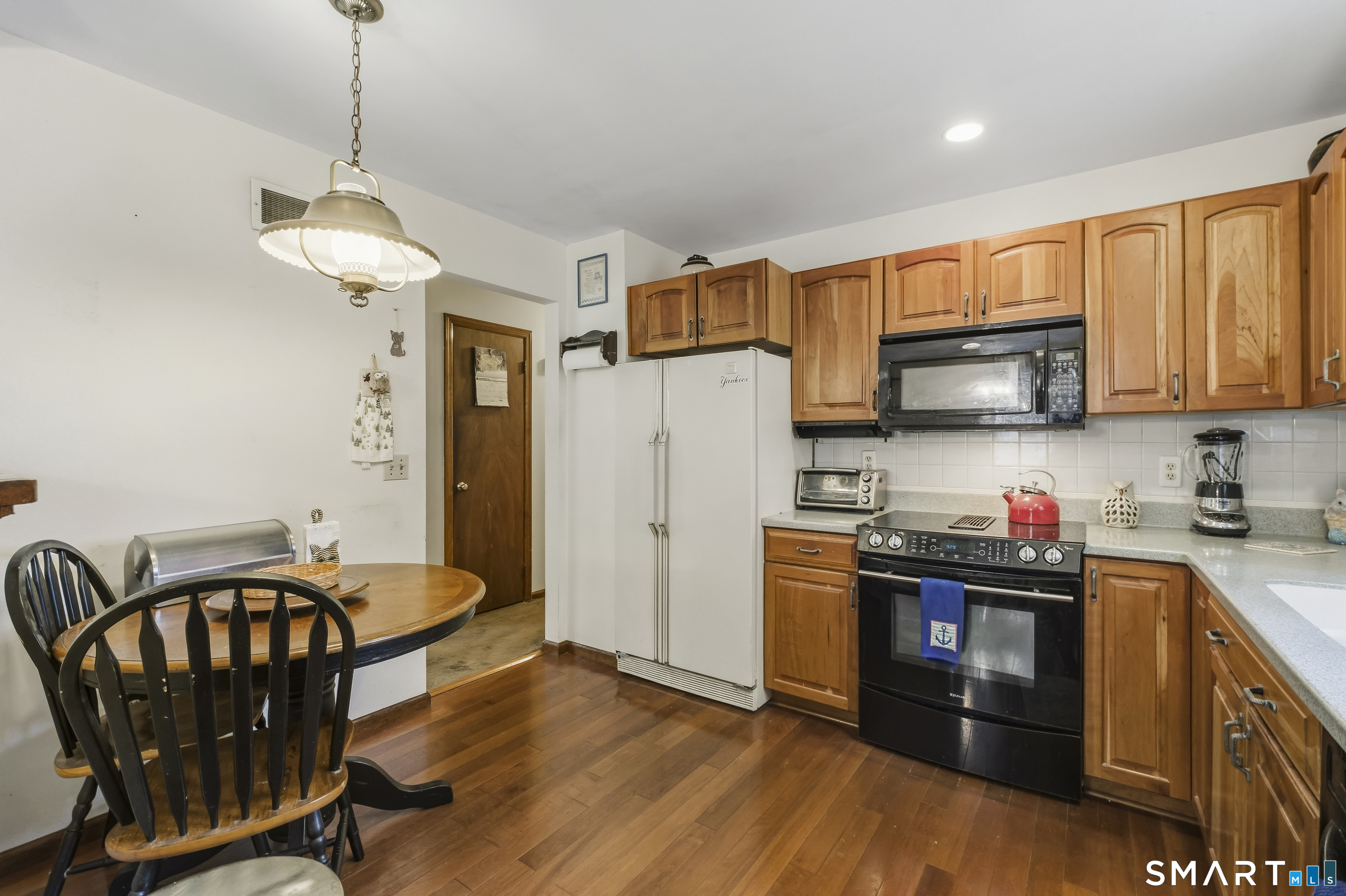 13 Ken Oaks Drive Danbury CT 06810