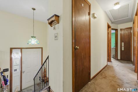 13 Ken Oaks Drive Danbury CT 06810