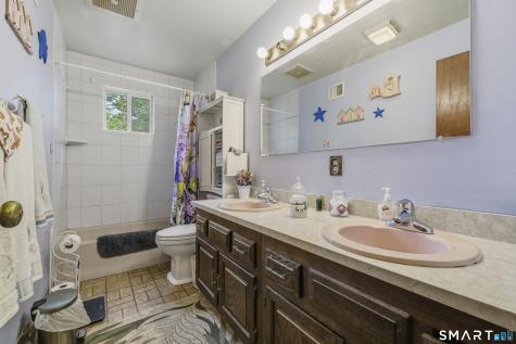 13 Ken Oaks Drive Danbury CT 06810