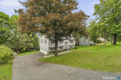 13 Ken Oaks Drive Danbury CT 06810