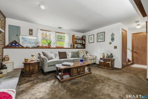 13 Ken Oaks Drive Danbury CT 06810