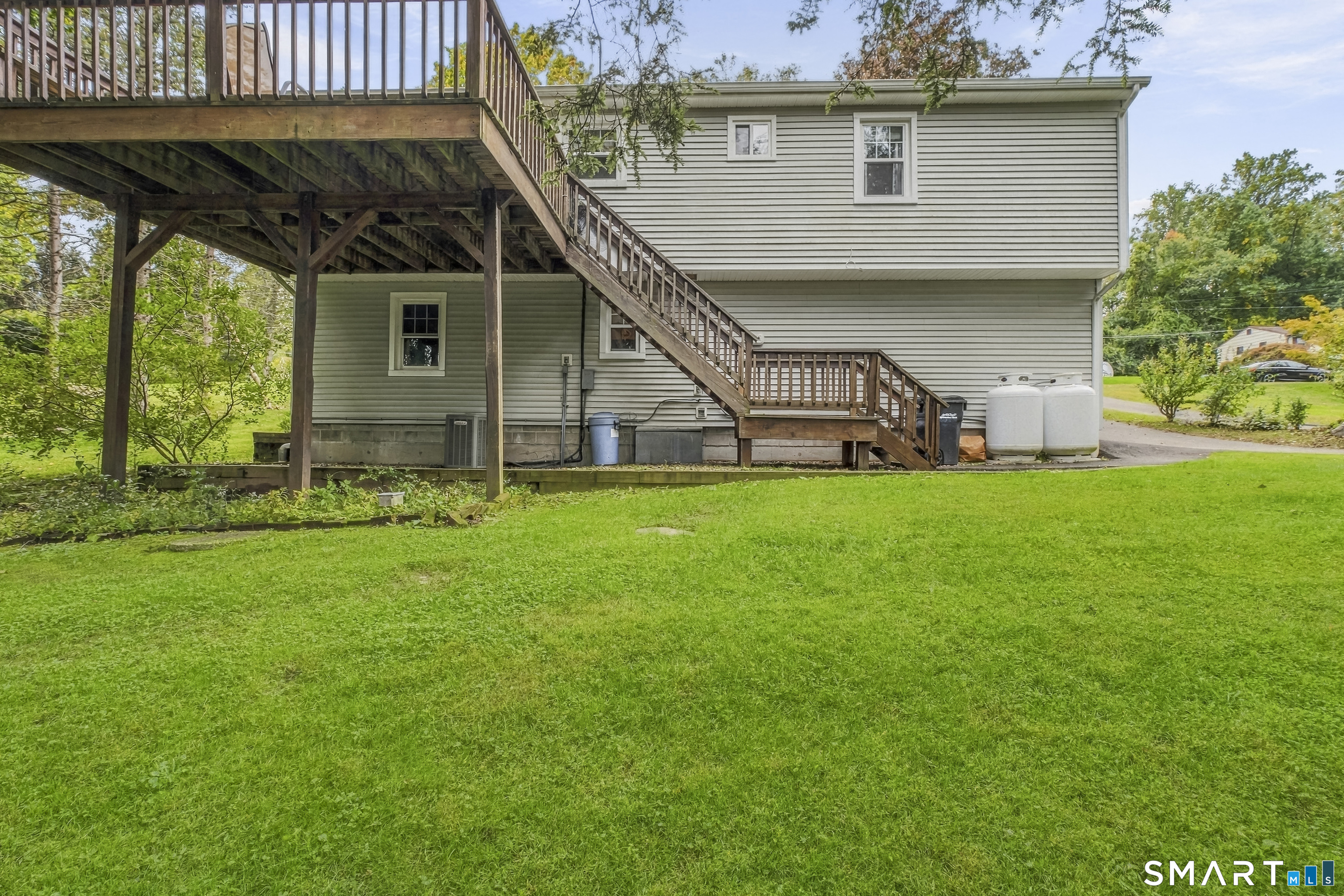 13 Ken Oaks Drive Danbury CT 06810
