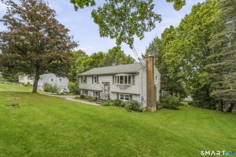 13 Ken Oaks Drive Danbury CT 06810
