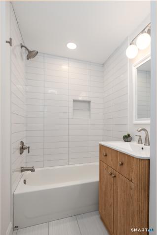 47 Flagg Road West Hartford CT 06117