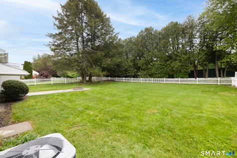 47 Flagg Road West Hartford CT 06117