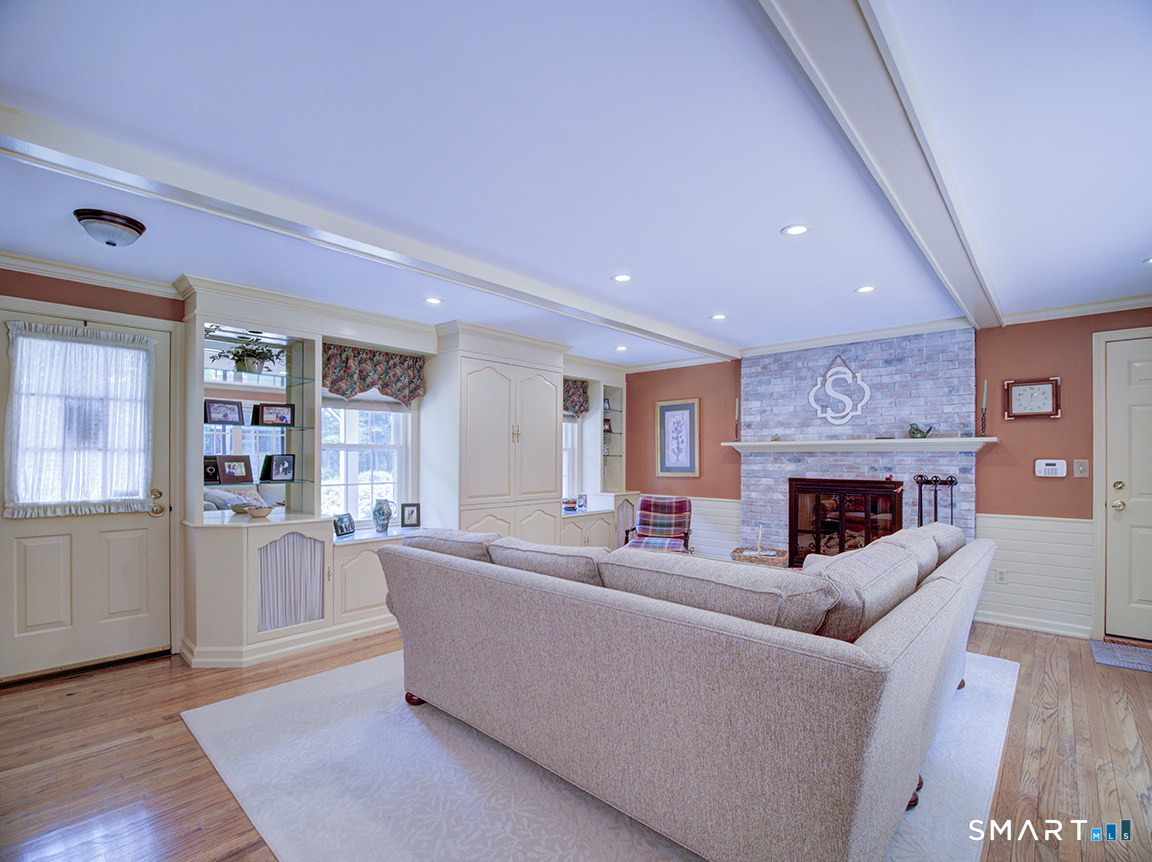 19 East Ridge Court Cheshire CT 06410