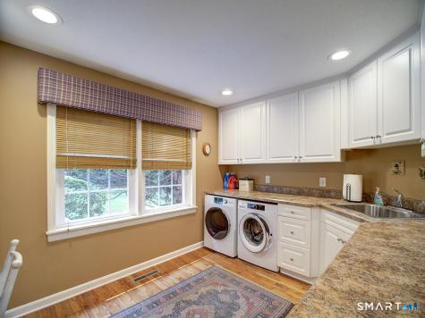19 East Ridge Court Cheshire CT 06410