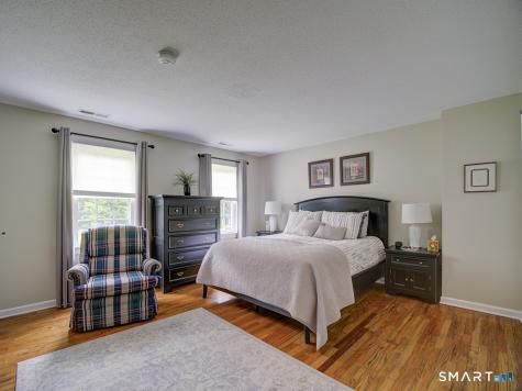 19 East Ridge Court Cheshire CT 06410