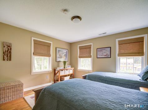 19 East Ridge Court Cheshire CT 06410