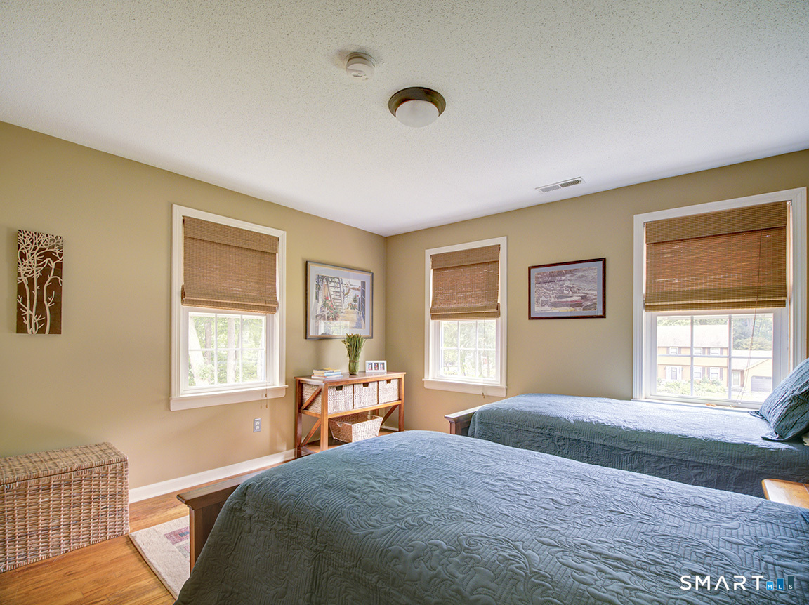 19 East Ridge Court Cheshire CT 06410