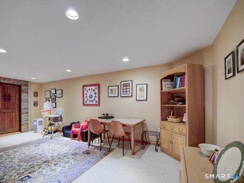 19 East Ridge Court Cheshire CT 06410