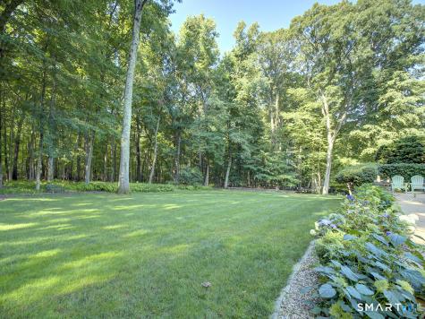 19 East Ridge Court Cheshire CT 06410