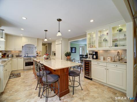 19 East Ridge Court Cheshire CT 06410