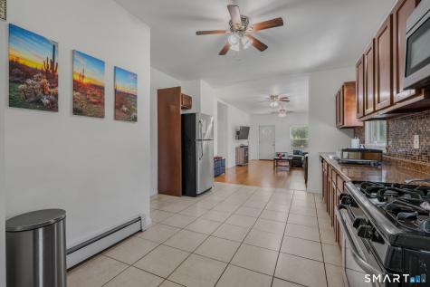 136 North Street Norwich CT 06360