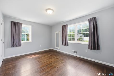 24 Annette Place Middletown CT 06457