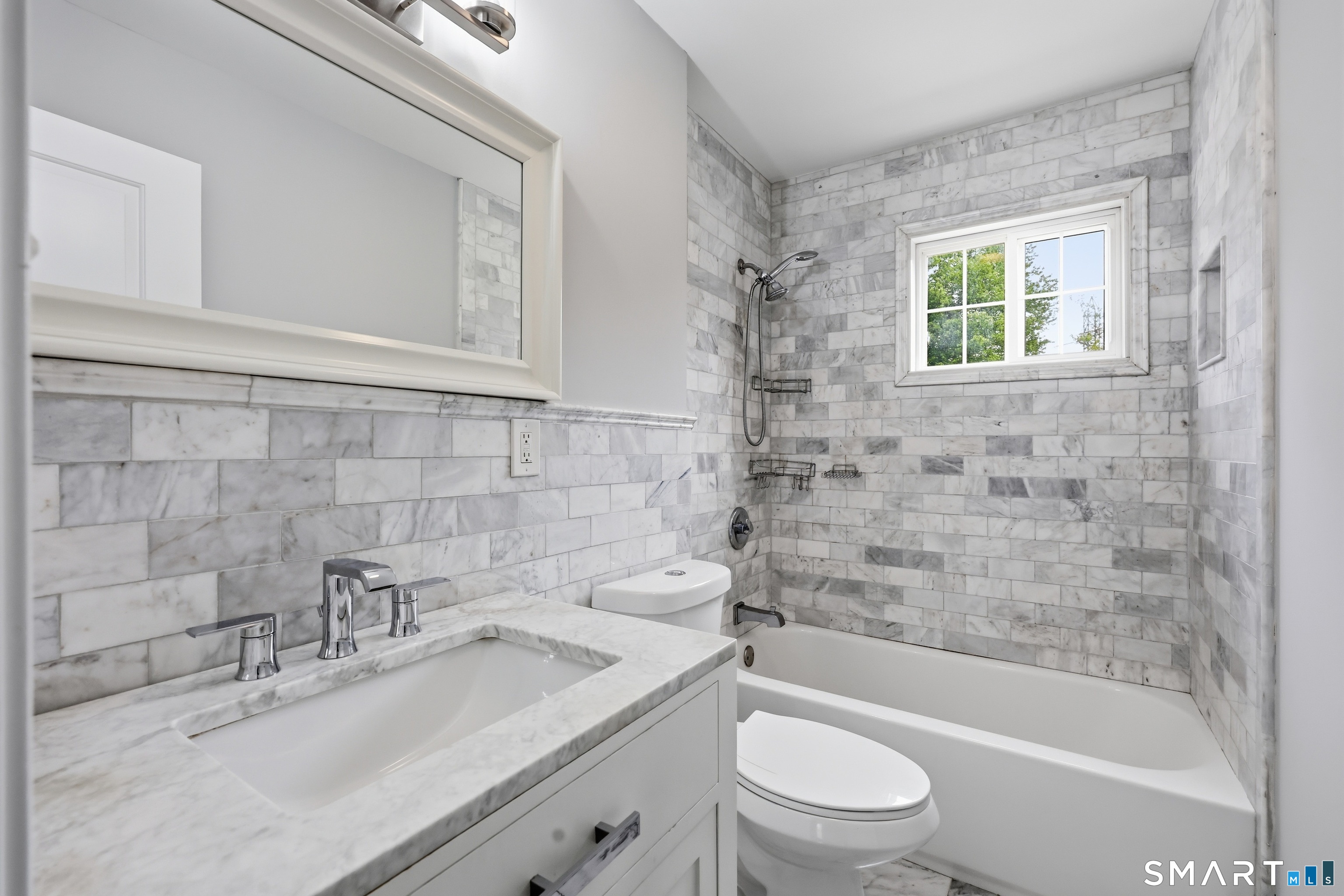 24 Annette Place Middletown CT 06457