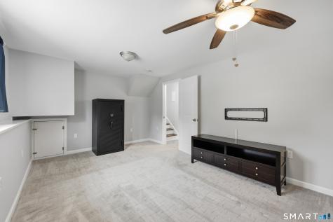 24 Annette Place Middletown CT 06457