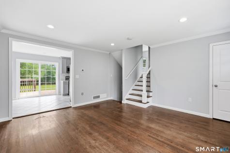 24 Annette Place Middletown CT 06457