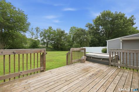 24 Annette Place Middletown CT 06457