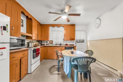 214 Thames Street New London CT 06320