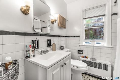 214 Thames Street New London CT 06320