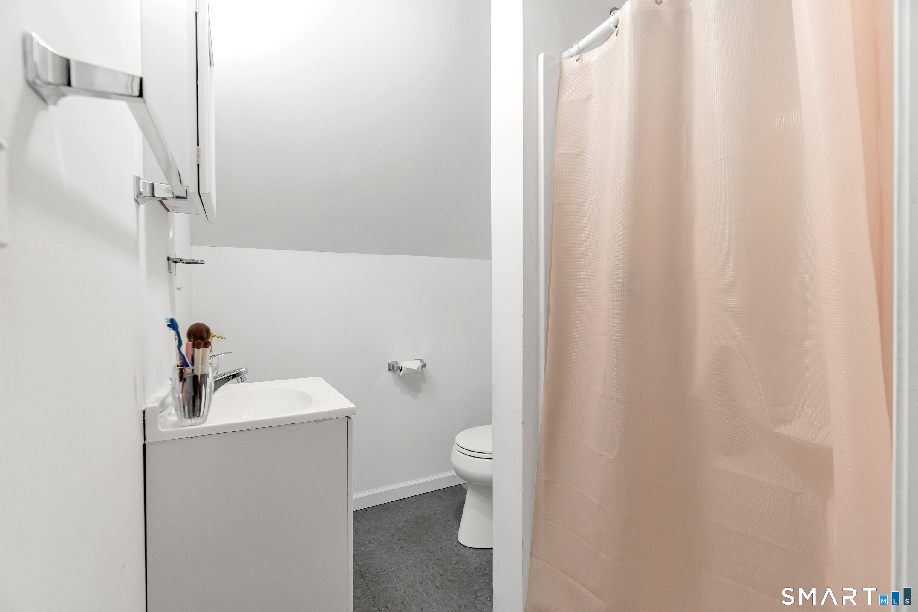 214 Thames Street New London CT 06320