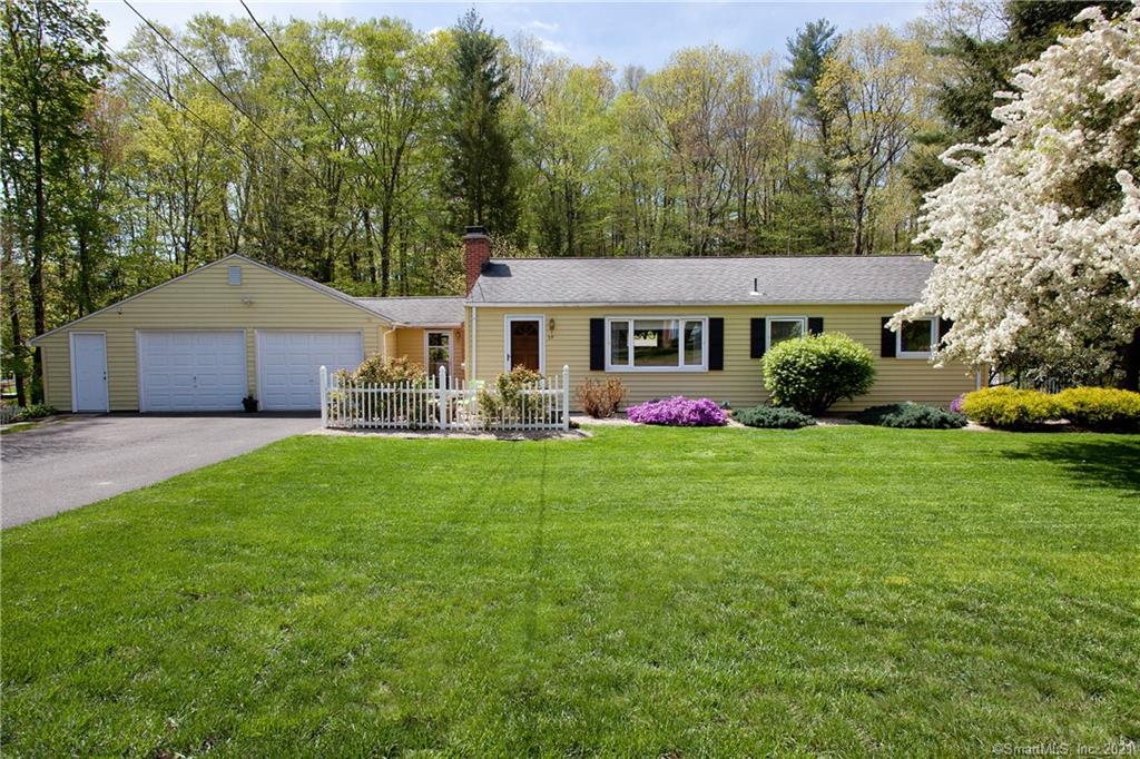 35 Fernwood Drive Simsbury CT 06070