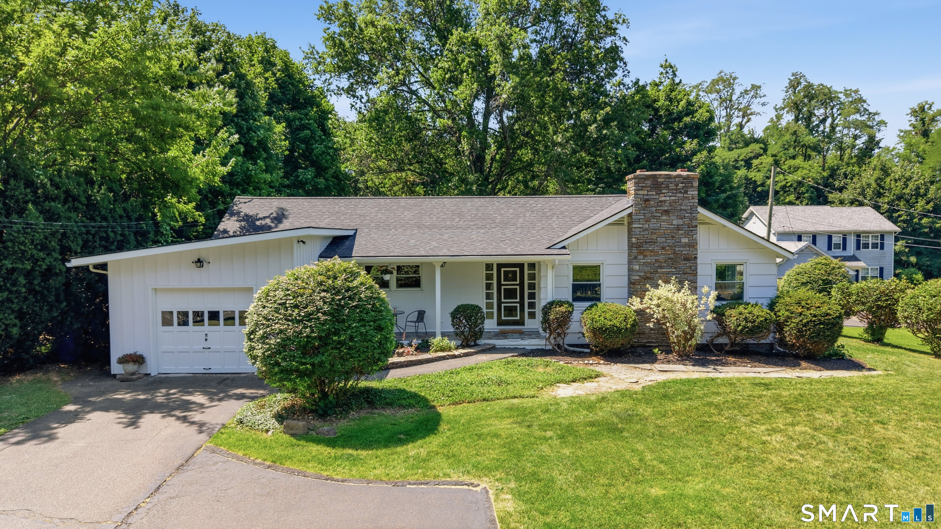 2597 Albany Avenue West Hartford CT 06117